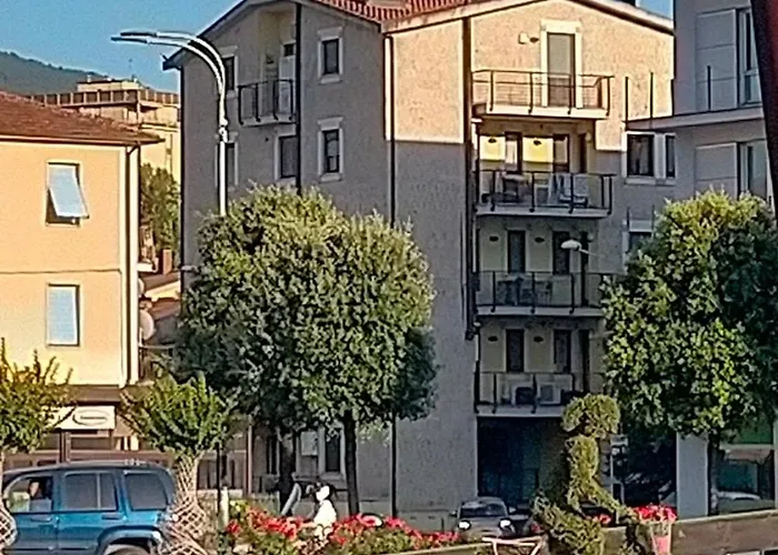 La Casa Smart Zona Stadio Τέρνι